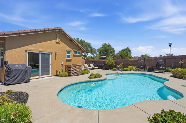 101 Gerrard Ct, Roseville, CA 95661