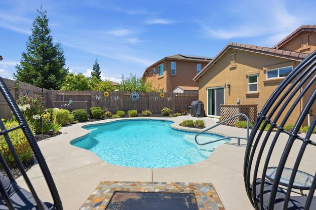 101 Gerrard Ct, Roseville, CA 95661