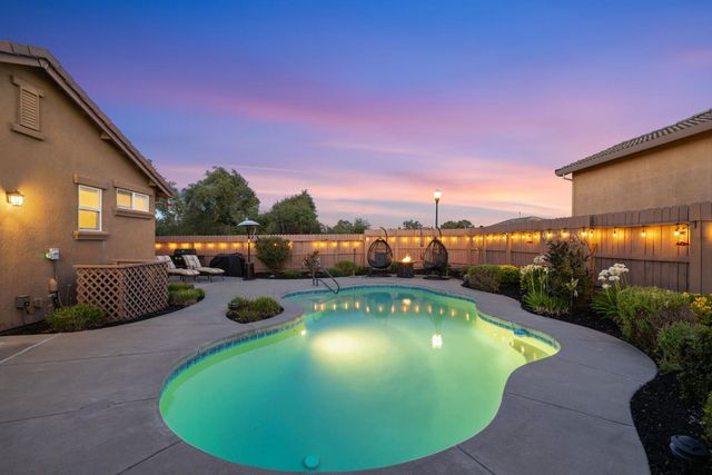101 Gerrard Ct, Roseville, CA 95661