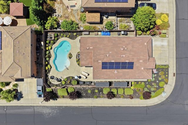 101 Gerrard Ct, Roseville, CA 95661