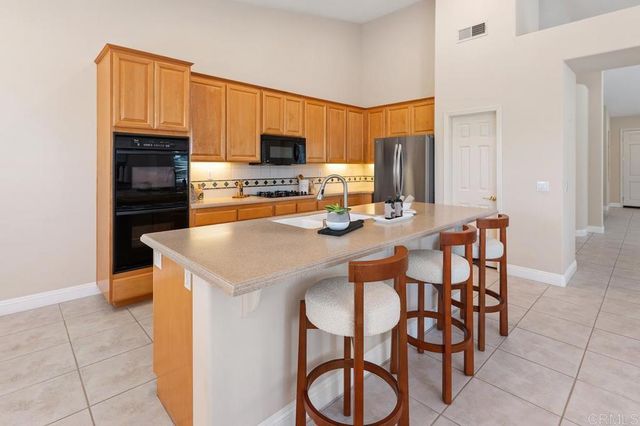 2435 Timber Creek Lane, Escondido, CA 92027