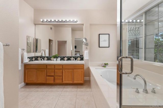 2435 Timber Creek Lane, Escondido, CA 92027