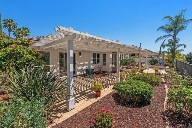 2435 Timber Creek Lane, Escondido, CA 92027
