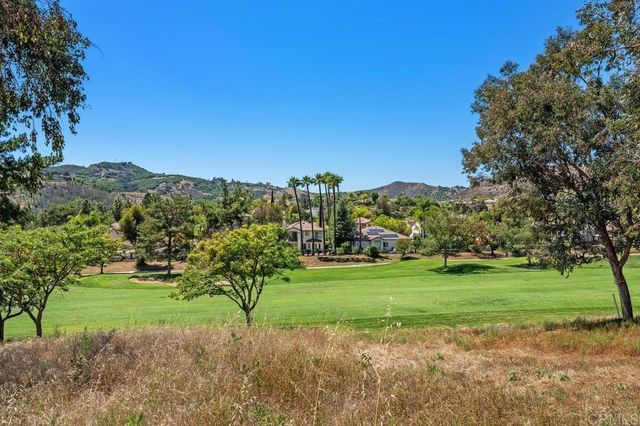 2435 Timber Creek Lane, Escondido, CA 92027