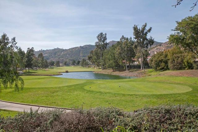 2435 Timber Creek Lane, Escondido, CA 92027