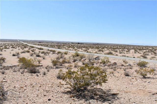 0 Vic Vac B210 STE, Lancaster, CA 93535