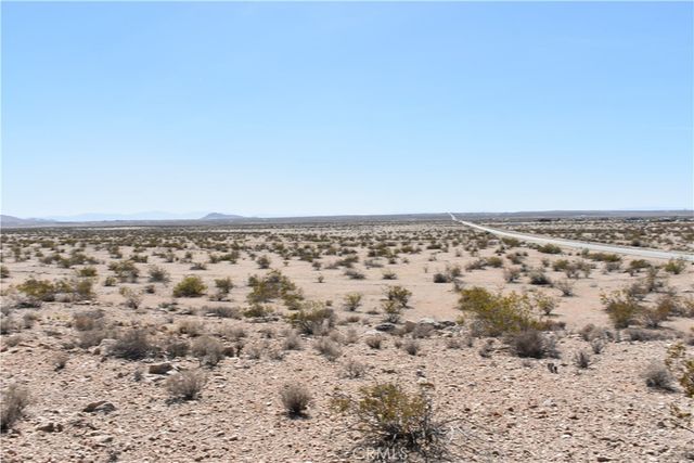 0 Vic Vac B210 STE, Lancaster, CA 93535