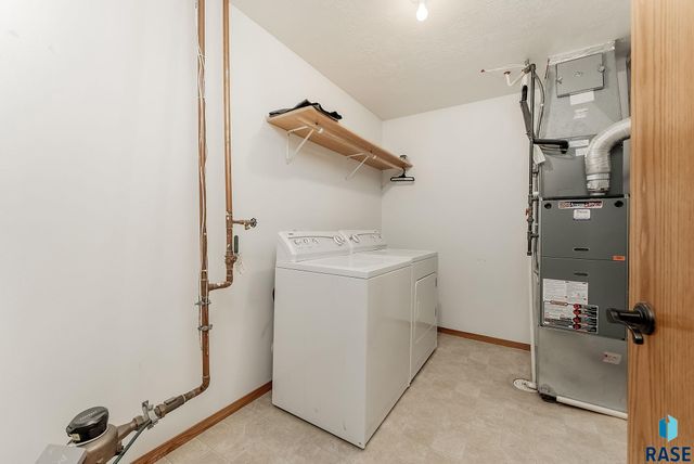 5315 W Boxwood Pl Place, Sioux Falls, SD 57107