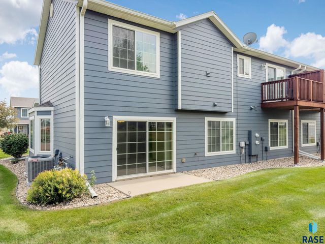 5315 W Boxwood Pl Place, Sioux Falls, SD 57107