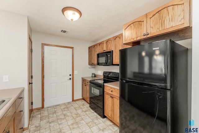 5315 W Boxwood Pl Place, Sioux Falls, SD 57107