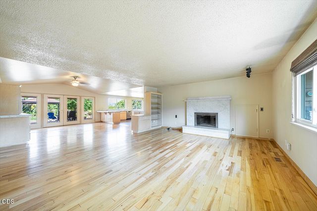 1850 Camp Baker Road, Medford, OR 97501