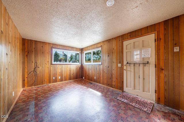 1850 Camp Baker Road, Medford, OR 97501