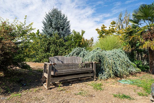 1850 Camp Baker Road, Medford, OR 97501