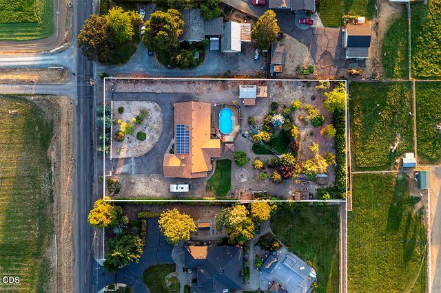 1850 Camp Baker Road, Medford, OR 97501