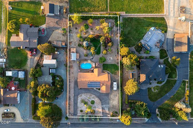 1850 Camp Baker Road, Medford, OR 97501