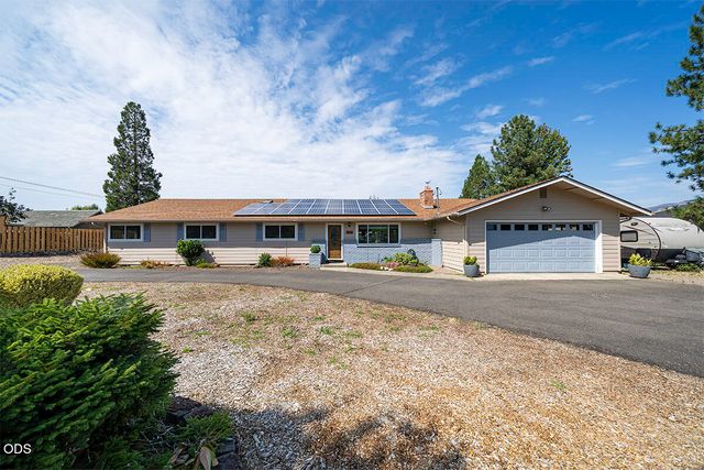1850 Camp Baker Road, Medford, OR 97501
