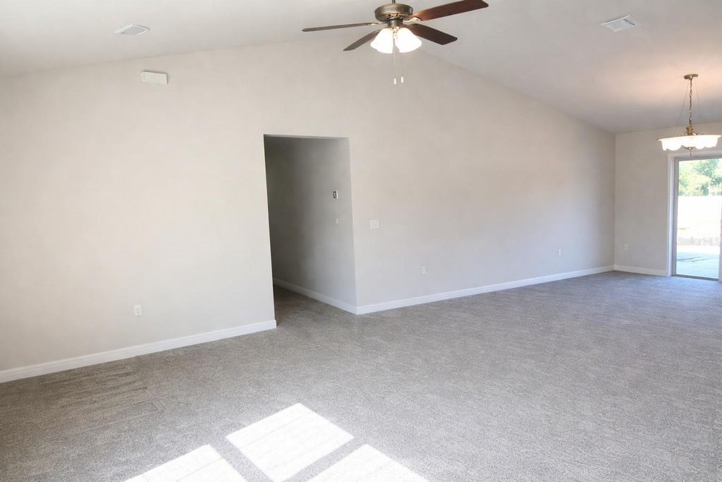 Image 12 of property listing at 3331 SW 153RD PLACE ROAD, Ocala, FL 34473