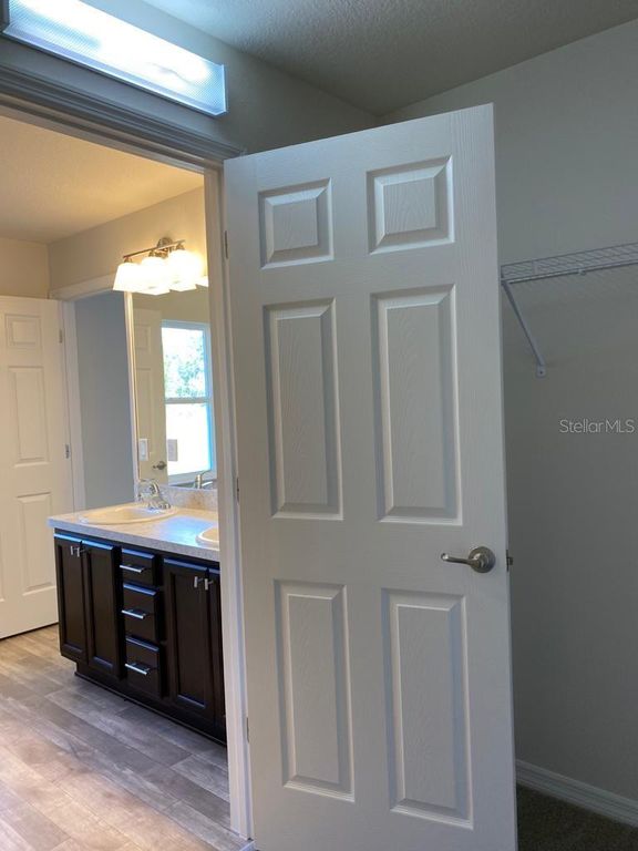 Image 16 of property listing at 3331 SW 153RD PLACE ROAD, Ocala, FL 34473