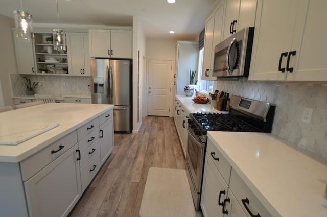 3504 Creekview Ct, Merced, CA 95340