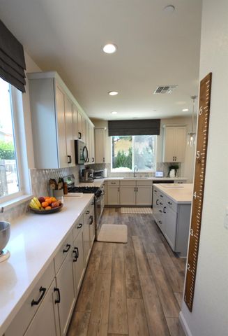 3504 Creekview Ct, Merced, CA 95340