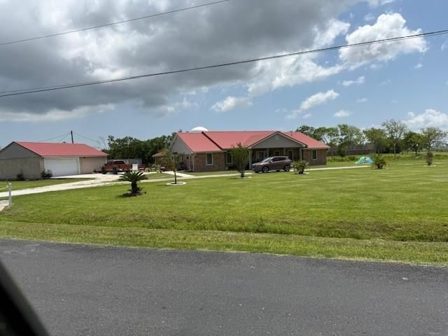 7 N Pine Road, Texas City, TX 77591