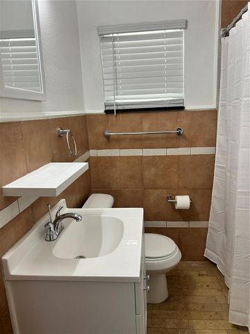 827 40TH STREET S, St Petersburg, FL 33711