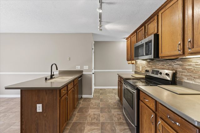 431 Cyprus Court, Clarksville, TN 37040