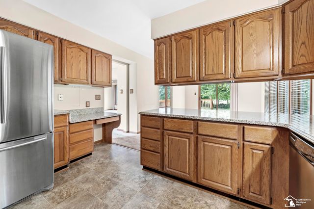 7789 Stout Avenue, Grosse Ile, MI 48138