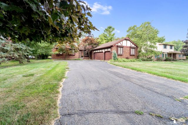 7789 Stout Avenue, Grosse Ile, MI 48138