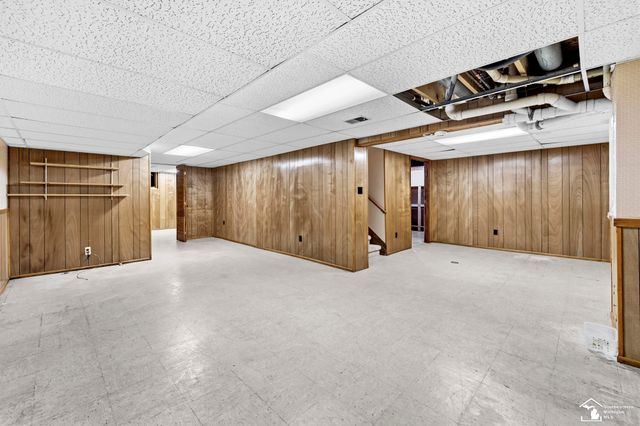 7789 Stout Avenue, Grosse Ile, MI 48138