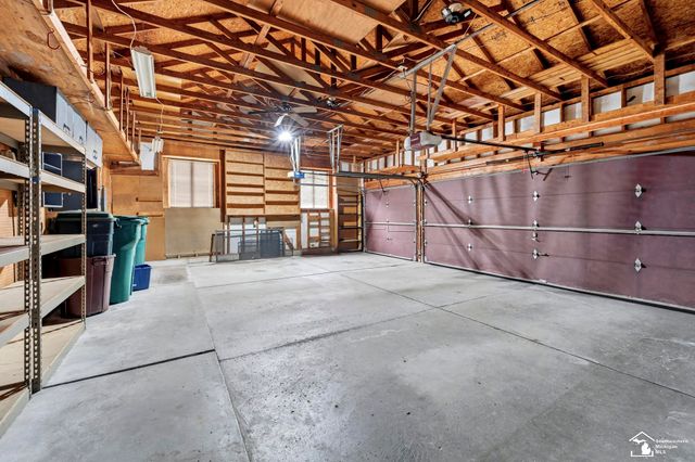 7789 Stout Avenue, Grosse Ile, MI 48138