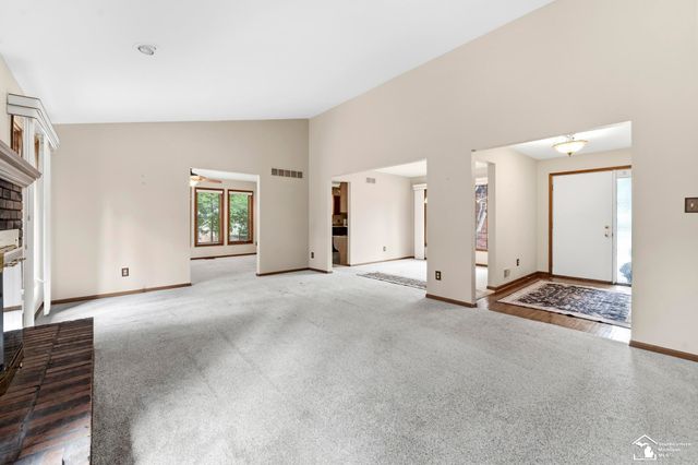7789 Stout Avenue, Grosse Ile, MI 48138