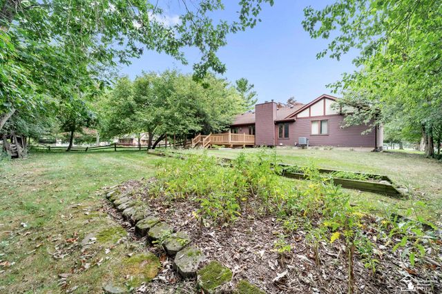 7789 Stout Avenue, Grosse Ile, MI 48138