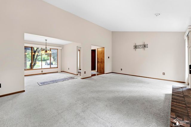 7789 Stout Avenue, Grosse Ile, MI 48138
