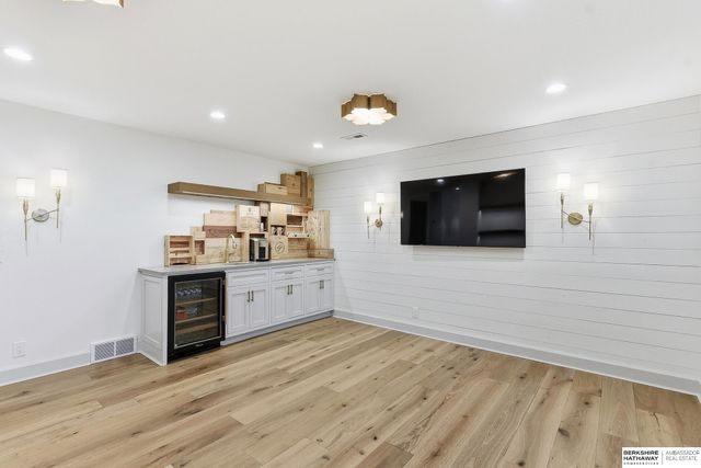 10617 N 156th Street, Bennington, NE 68007