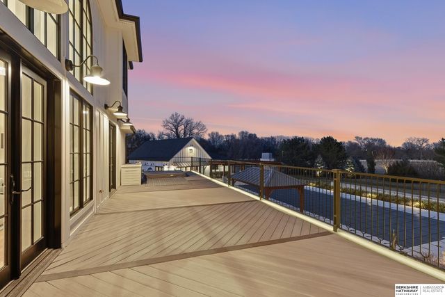 10617 N 156th Street, Bennington, NE 68007