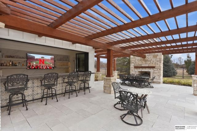10617 N 156th Street, Bennington, NE 68007