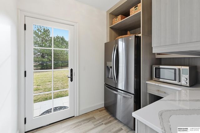 10617 N 156th Street, Bennington, NE 68007
