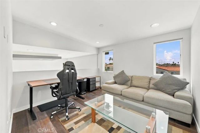 2307 Vanderbilt Lane B, Redondo Beach, CA 90278