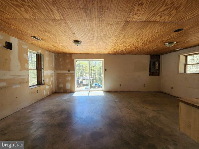 370 THUNDERBIRD DR, Lusby, MD 20657