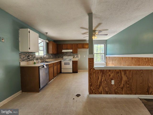 370 THUNDERBIRD DR, Lusby, MD 20657