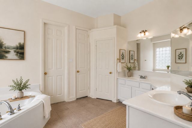 700 Cold Bay Lane, Euless, TX 76039