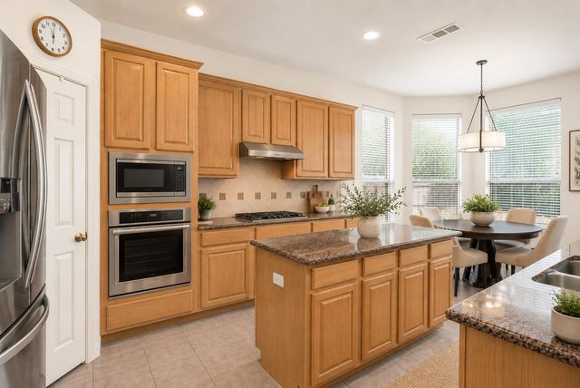 700 Cold Bay Lane, Euless, TX 76039