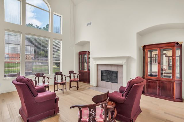 700 Cold Bay Lane, Euless, TX 76039