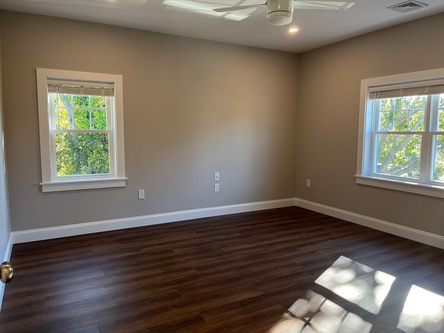 12A Lawton St A, Fairhaven, MA 02719