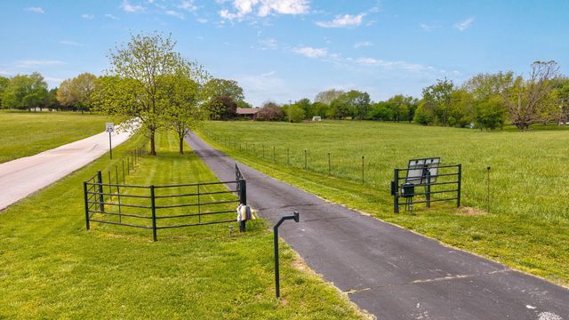 4789 S Farm Road 193, Rogersville, MO 65742