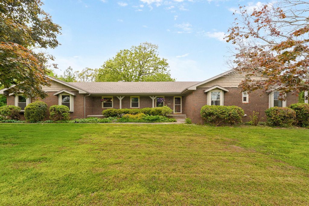 4789 S Farm Road 193, Rogersville, MO 65742