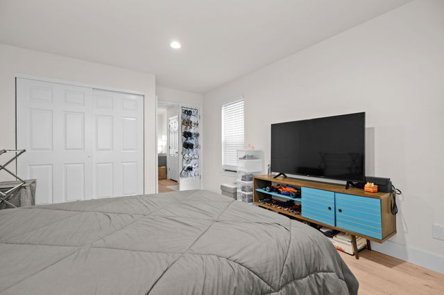 6014 Mid Drive Trail, Redding, CA 96003