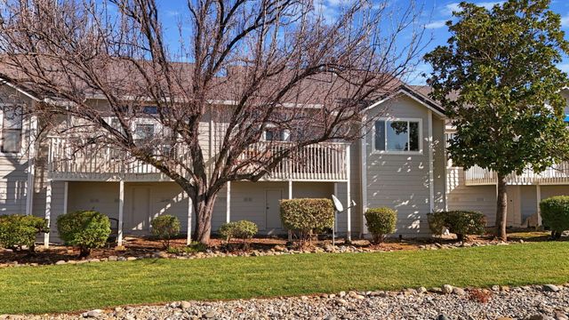 6014 Mid Drive Trail, Redding, CA 96003
