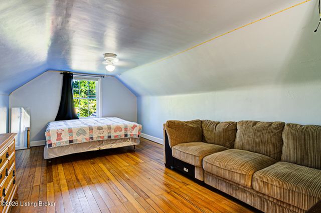 10506 Fairview Ave, Louisville, KY 40299
